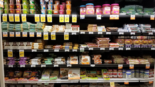 Grocery Store «Safeway», reviews and photos, 2401 N Charles St, Baltimore, MD 21218, USA