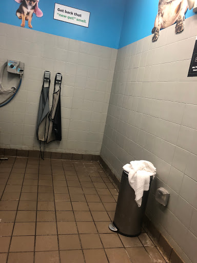 Pet Supply Store «Pet Supplies Plus», reviews and photos, 4808 Ridge Rd, Brooklyn, OH 44144, USA