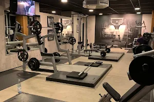 McFit gym Hanover Südstadt image