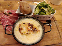 Raclette du Restaurant français Le Chalet Gourmand à Cluses - n°7