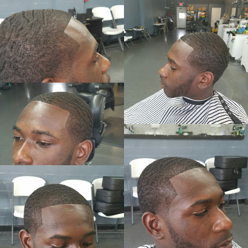 Barber Shop «Razor 1 Kutz Barbershop», reviews and photos, 7218 Montgomery Rd, Silverton, OH 45236, USA