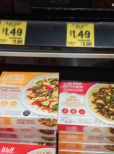 Grocery Store «Grocery Outlet Bargain Market», reviews and photos, 426 W Harder Rd, Hayward, CA 94544, USA