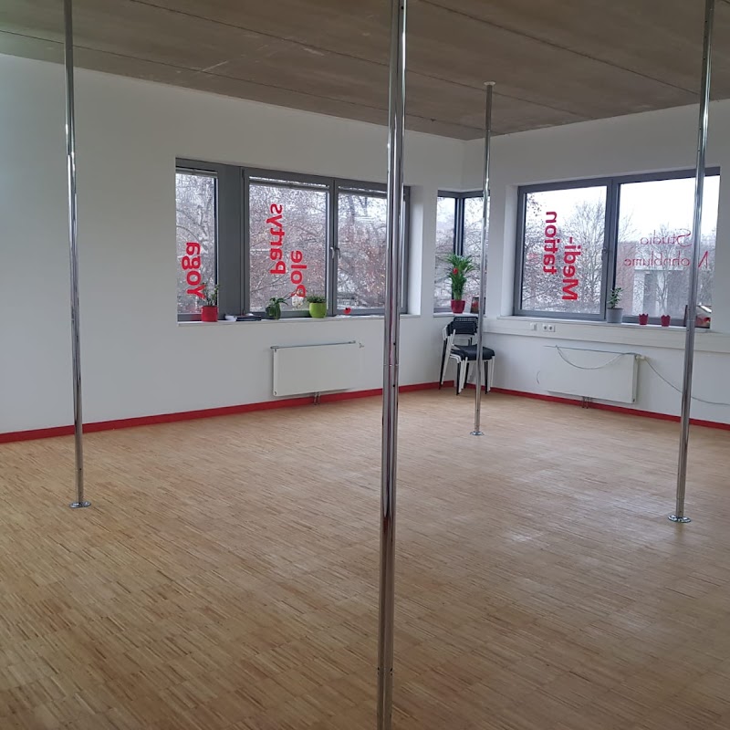 Studio Mohnblume - Yoga, Pole Dance, Meditation, Luftakrobatik