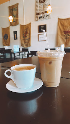 Coffee Shop «Supreme Beans Coffee Shop», reviews and photos, 927 Beville Rd #10, South Daytona, FL 32119, USA