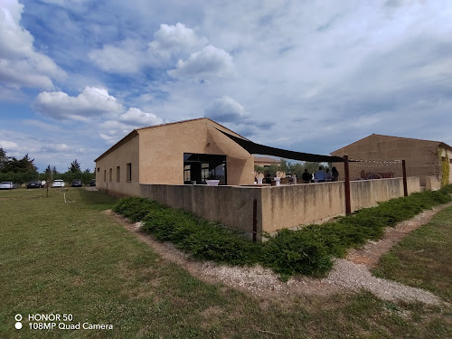 Mas de Bouisson à Beauvoisin