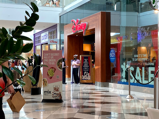 Disney Store, 2855 Stevens Creek Blvd, Santa Clara, CA 95050, USA, 