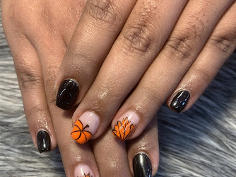 The Floral Nails