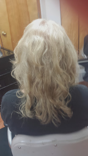 Beauty Salon «Colour Parlour», reviews and photos, 443 NE Norton Ln, McMinnville, OR 97128, USA