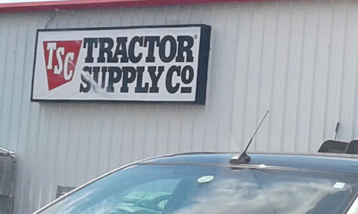 Home Improvement Store «Tractor Supply Co.», reviews and photos, 2385 E Market St, Harrisonburg, VA 22801, USA