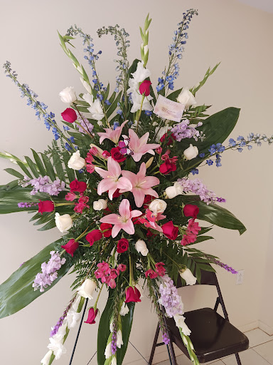 Florist «Treasures To Adore», reviews and photos, 1313 Carolyn Ct, Humble, TX 77338, USA