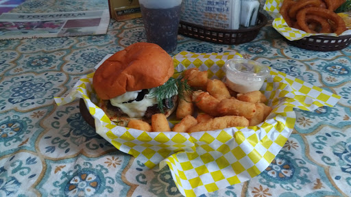 Liquor Store «Price Rite Liquors», reviews and photos, 20 Orange St, Prescott, WI 54021, USA