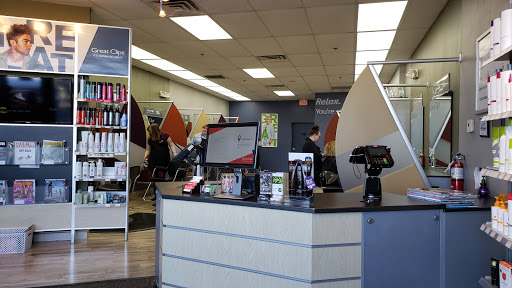 Great Clips image 2