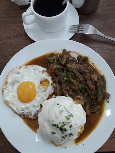 DLUI Panadería y Cafetería - Panadería