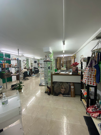 Peluquería y Estética Nou Estil en Pollença, Baleares