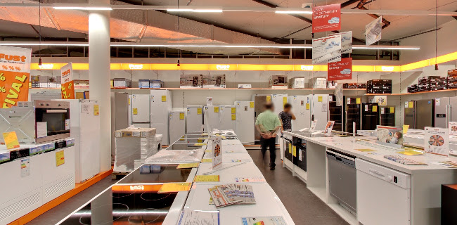 Fust cuisines et salles de bains | Exposition Lancy