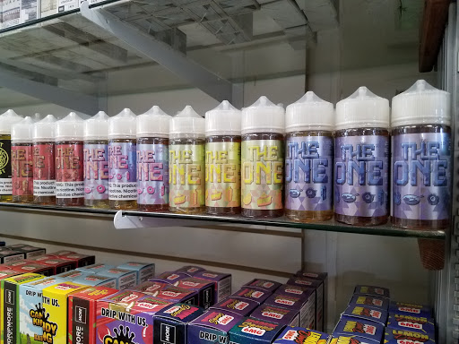 Tobacco Shop «Habits Vape & Smoke shop», reviews and photos, 8391 Folsom Blvd, Sacramento, CA 95826, USA