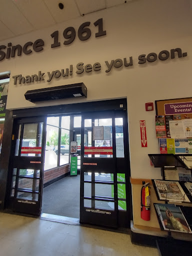 Supermarket «Stop & Shop», reviews and photos, 1235 Farmington Ave, West Hartford, CT 06107, USA