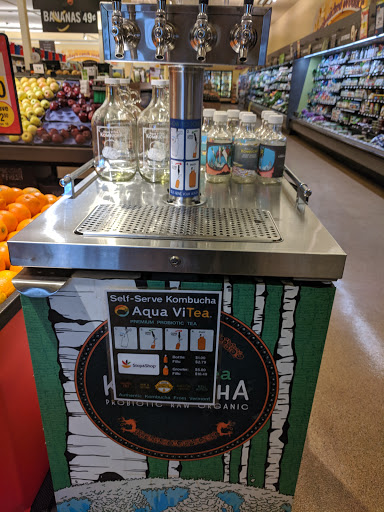 Grocery Store «Stop & Shop», reviews and photos, 250 Bellevue Ave, Newport, RI 02840, USA