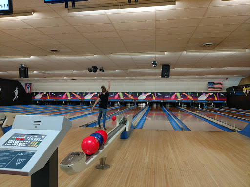 Bowling Alley «Coshocton Bowling Center», reviews and photos, 775 S 2nd St, Coshocton, OH 43812, USA