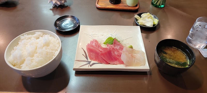 喫茶M改めマグロのM