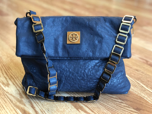 Consignment Shop «SecondHand Savvys», reviews and photos, 210 S Kings Ave, Brandon, FL 33511, USA