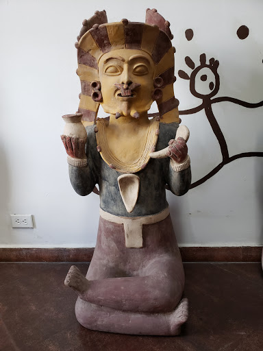 Mindalae - Ethnohistoric & Crafts Museum of Ecuador