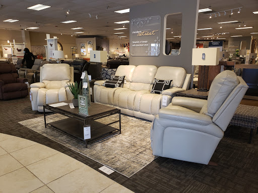 Furniture Store «La-Z-Boy», reviews and photos, 2647 N Elston Ave, Chicago, IL 60647, USA