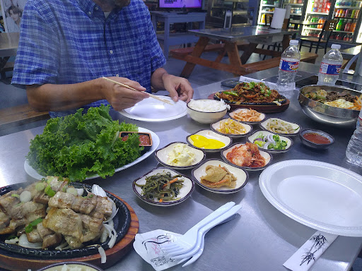 Restaurant «Chas Market & Kitchen», reviews and photos, 1431 N Pine St, San Antonio, TX 78208, USA