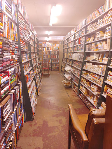 Used Book Store «Wall Street Books LLC», reviews and photos, 181 Wall St, Waynesville, NC 28786, USA
