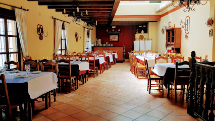 Restaurante El Ruedo - C. Pastora Pavón, 22, 41410 Carmona, Sevilla, Spain