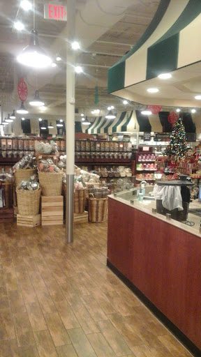 Grocery Store «The Fresh Market», reviews and photos, 138 E Main St, Smithtown, NY 11787, USA