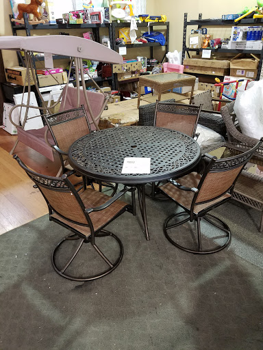 Discount Store «Midway Warehouse», reviews and photos, 4820 Atlanta Hwy, Alpharetta, GA 30004, USA