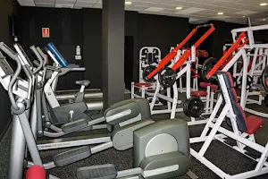 PhysiQ fitness center image