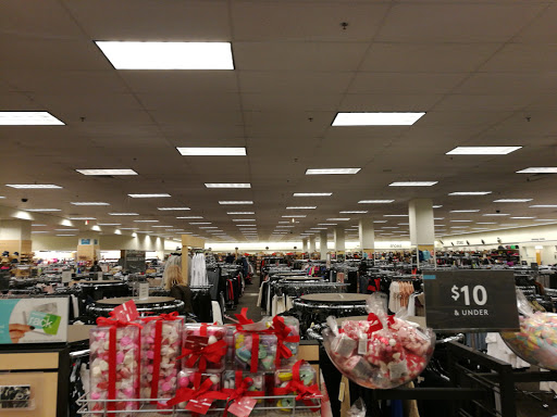 Department Store «Nordstrom Rack Pentagon Centre», reviews and photos, 1201 S Hayes St, Arlington, VA 22202, USA