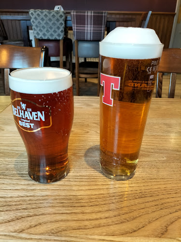 Reviews of Four Mile Inn in Aberdeen - Pub
