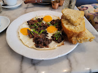 Café du Restaurant de cuisine européenne moderne La Bête Noire à Paris - n°3