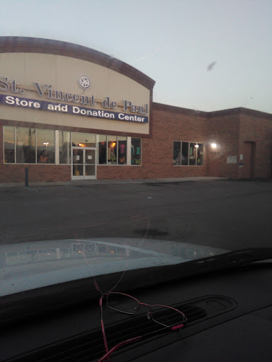 Thrift Store «St. Vincent de Paul Thrift Store», reviews and photos, 28720 Stephenson Hwy, Madison Heights, MI 48071, USA
