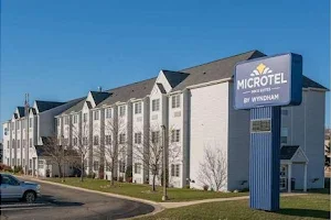 Microtel Inn & Suites by Wyndham Rochester North Mayo Clinic image