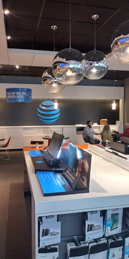 Cell Phone Store «AT&T», reviews and photos, 5901 S Westnedge Ave, Portage, MI 49002, USA