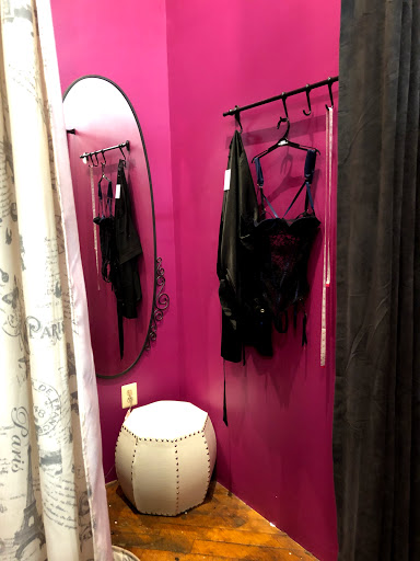 Lingerie Store «Hourglass Lingerie», reviews and photos, 3500 Parkdale Ave #25, Baltimore, MD 21211, USA