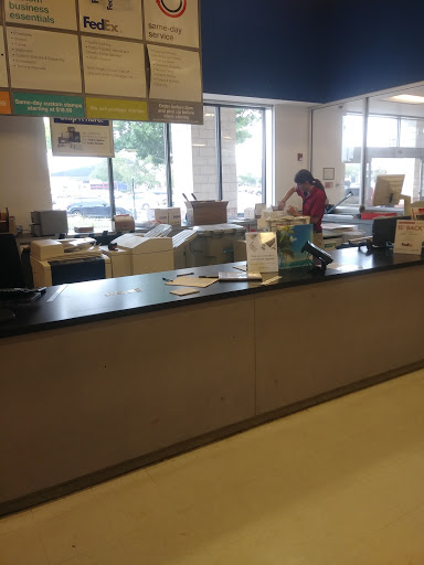 Office Supply Store «OfficeMax», reviews and photos, 721 N Alafaya Trail, Orlando, FL 32828, USA