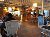 Atmosphère du Restaurant La Cigale à Ota - n°4