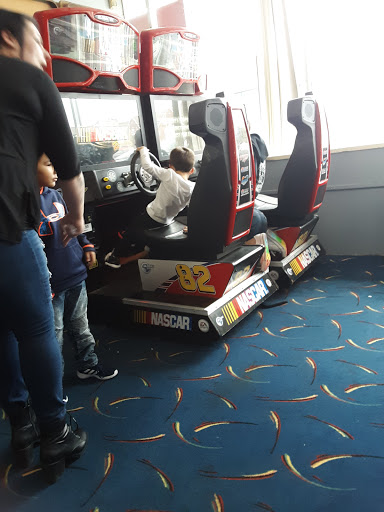 Bowling Alley «Cort-Lanes», reviews and photos, 928 NY-13, Cortland, NY 13045, USA