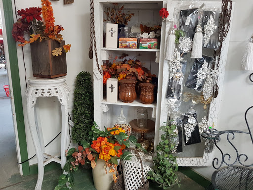 Florist «Sequoia Flowers Produce & More», reviews and photos, 20940 Ave 296, Exeter, CA 93221, USA