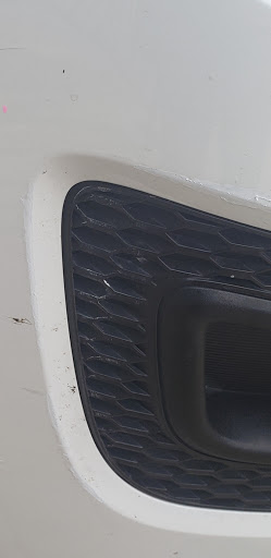 Auto Body Shop «B & M Auto Collision Center», reviews and photos, 4440 W Addison St, Chicago, IL 60641, USA