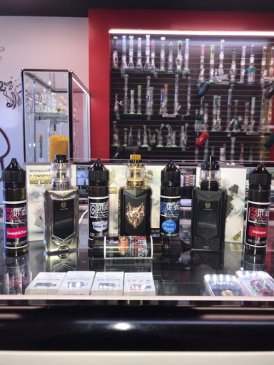 Tobacco Shop «Pine-Apple Xpress Smoke Shop Vape Shop, & Hookahs Sugar Land», reviews and photos, 10701 W Bellfort Ave b182, Houston, TX 77099, USA