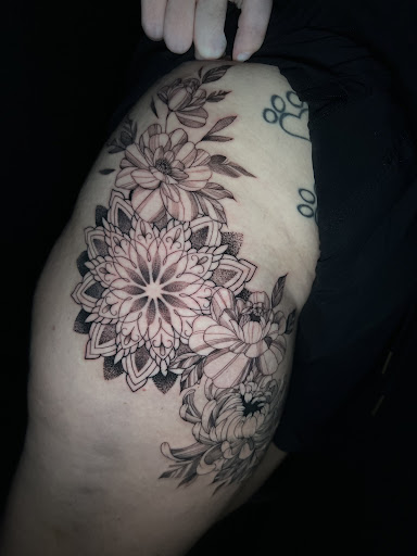 Explore henna tattoo ideas simple, creative tattoo ideas in San Antonio, available at Firme Copias Tattoo Studio