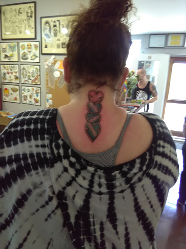 Tattoo Shop «Coastline Tattoo Studio - Provincetown», reviews and photos, 290A Commercial St, Provincetown, MA 02657, USA