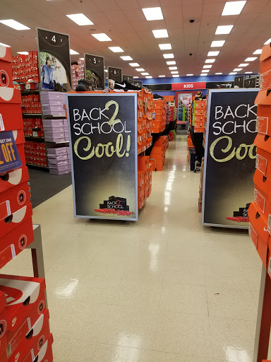 Shoe Store «Shoe Carnival», reviews and photos, 13094 Cortez Blvd, Brooksville, FL 34613, USA