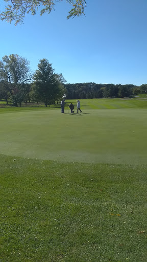 Golf Course «El Paso Golf Club», reviews and photos, 2860 County Rd 600 N, El Paso, IL 61738, USA